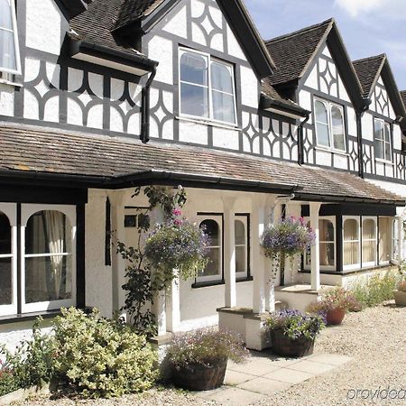 South Lawn Hotel Lymington Buitenkant foto