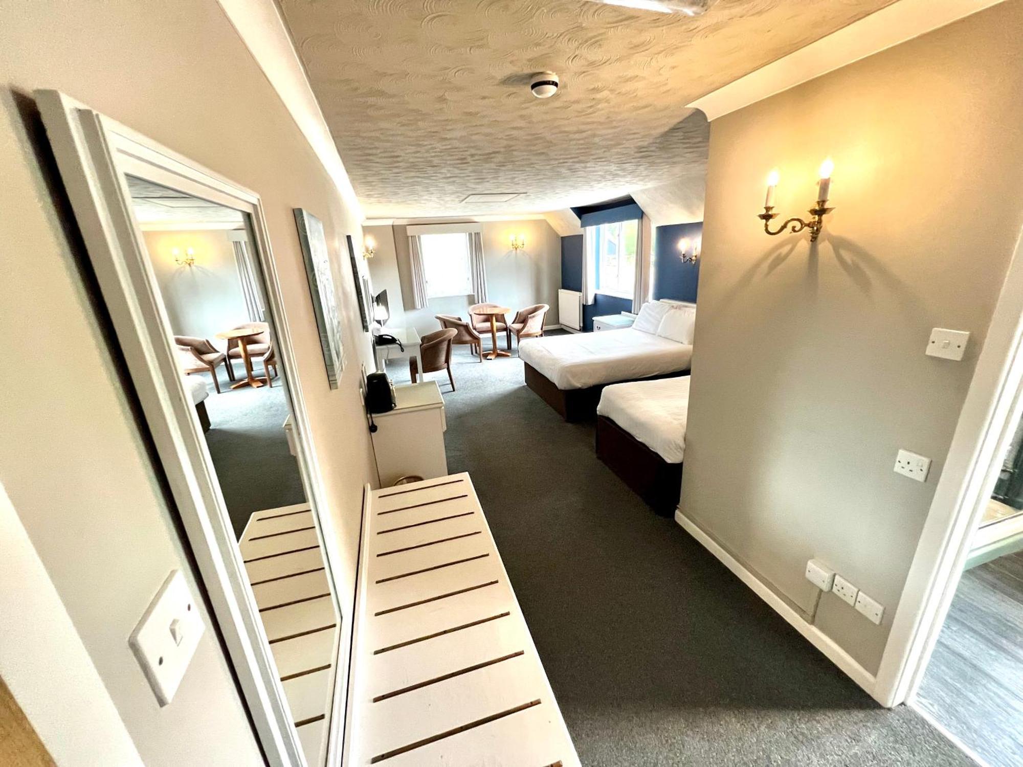 South Lawn Hotel Lymington Buitenkant foto