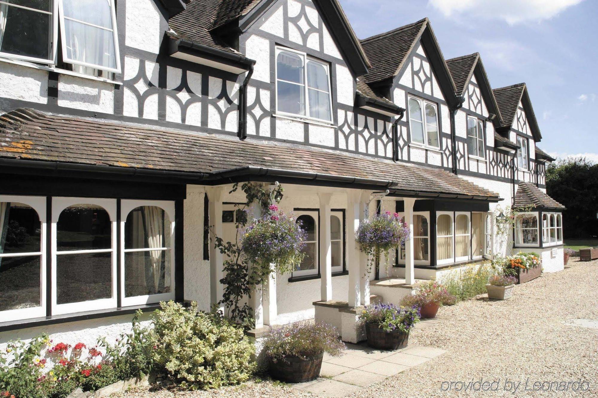 South Lawn Hotel Lymington Buitenkant foto